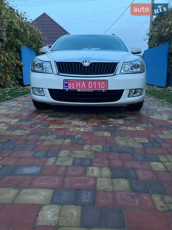 Skoda Octavia 2012 Skoda Octavia 2012