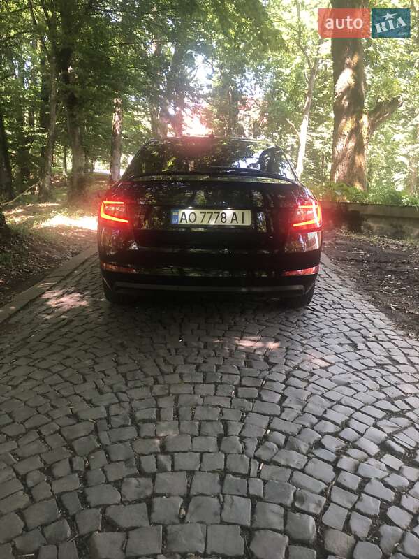 Лифтбек Skoda Octavia 2017 в Сваляве