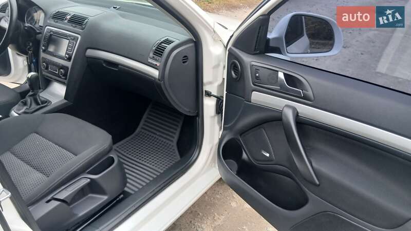 Универсал Skoda Octavia 2010 в Умани