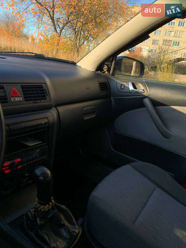 Лифтбек Skoda Octavia 2006 в Буске фото 7 Лифтбек Skoda Octavia 2006 в Буске