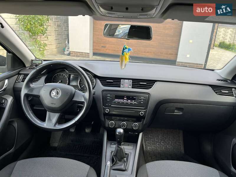 Универсал Skoda Octavia 2015 в Ровно