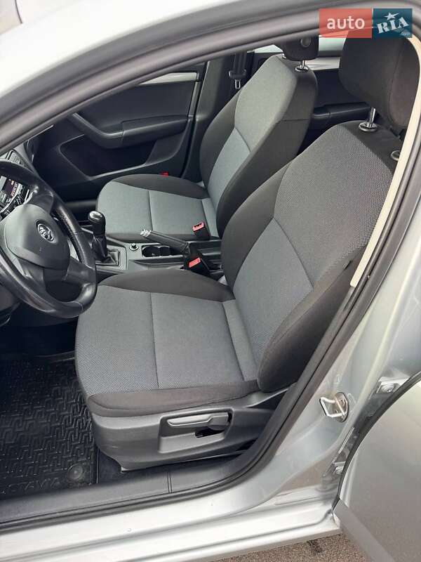 Универсал Skoda Octavia 2015 в Ровно