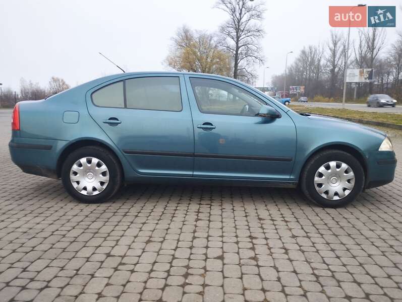 Лифтбек Skoda Octavia 2006 в Ивано-Франковске
