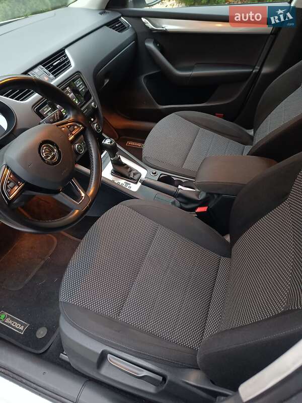 Лифтбек Skoda Octavia 2015 в Киеве