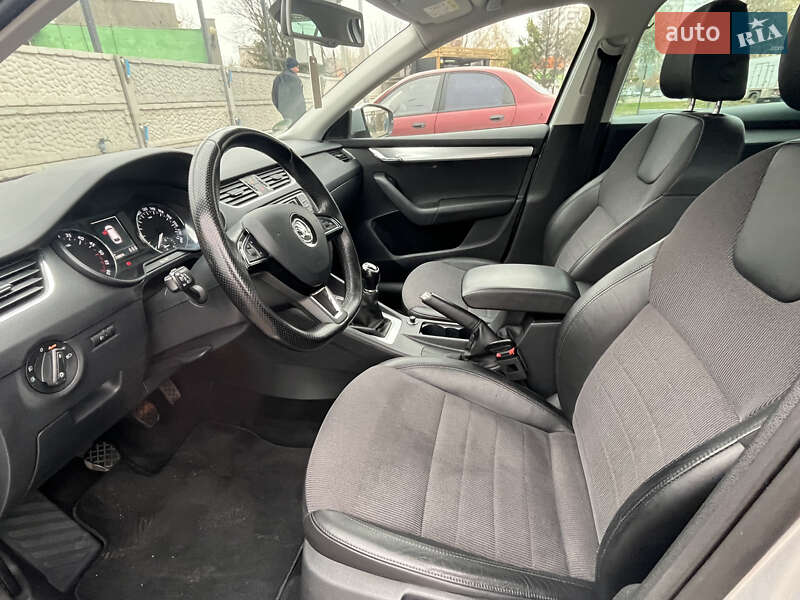 Универсал Skoda Octavia 2015 в Кривом Роге