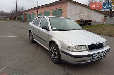 Ліфтбек Skoda Octavia 2000 в Малині