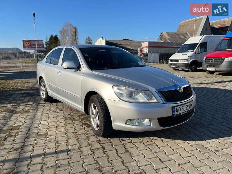 Лифтбек Skoda Octavia 2011 в Хусте фото 4 Лифтбек Skoda Octavia 2011 в Хусте
