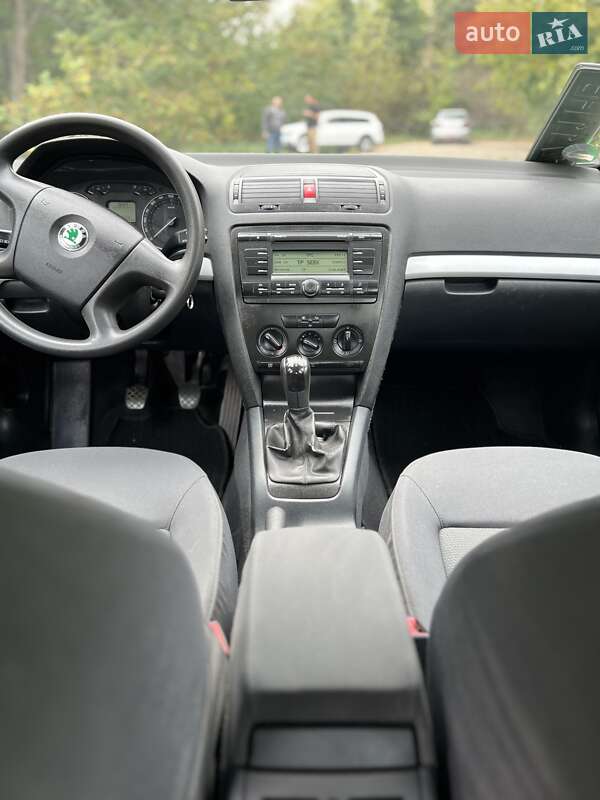 Лифтбек Skoda Octavia 2004 в Черкассах фото 17 Лифтбек Skoda Octavia 2004 в Черкассах