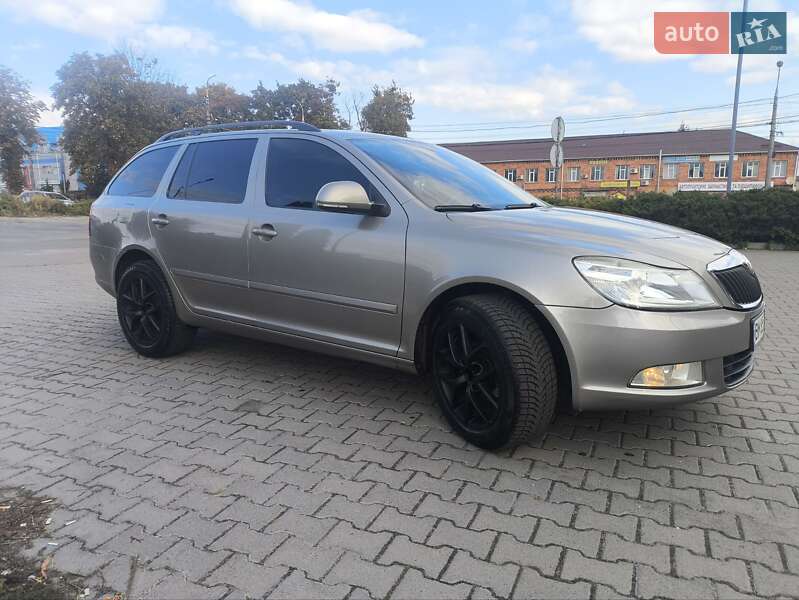 Универсал Skoda Octavia 2010 в Сумах