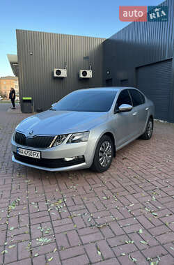 Лифтбек Skoda Octavia 2017 в Знаменке