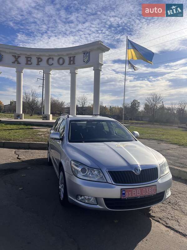 Универсал Skoda Octavia 2012 в Одессе фото 4 Универсал Skoda Octavia 2012 в Одессе