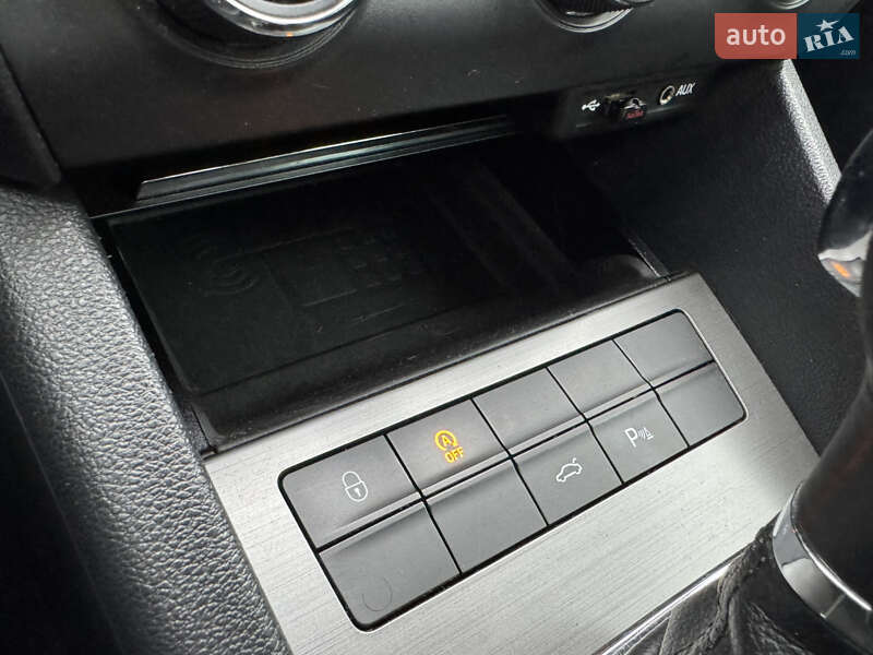 Универсал Skoda Octavia 2016 в Софиевской Борщаговке