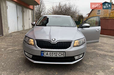 Лифтбек Skoda Octavia 2013 в Умани