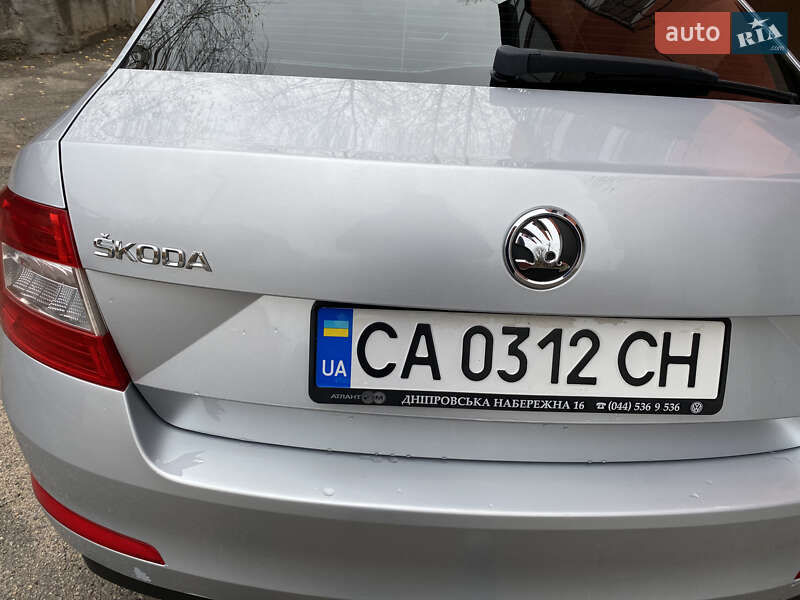 Лифтбек Skoda Octavia 2013 в Умани