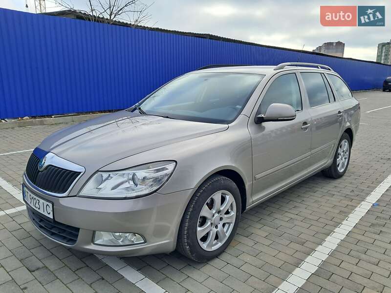 Універсал Skoda Octavia 2009 в Калуші