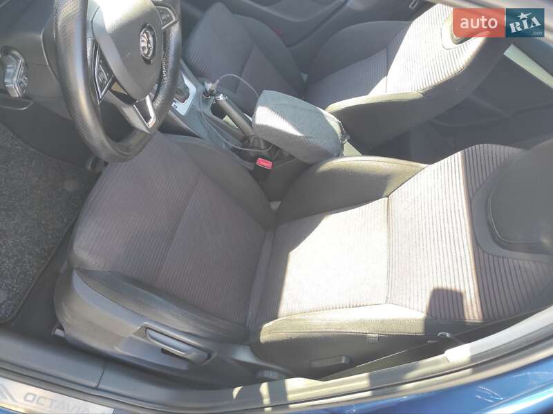 Універсал Skoda Octavia 2014 в Ужгороді