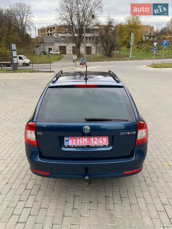 Универсал Skoda Octavia 2011 в Ровно