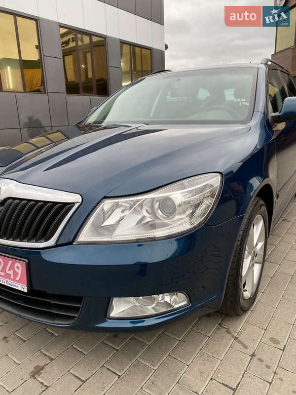 Универсал Skoda Octavia 2011 в Ровно