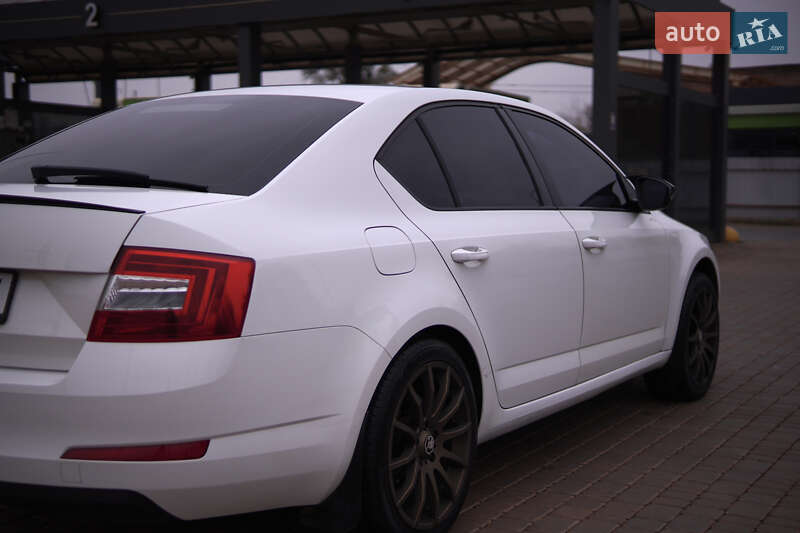 Лифтбек Skoda Octavia 2013 в Кривом Роге фото 5 Лифтбек Skoda Octavia 2013 в Кривом Роге
