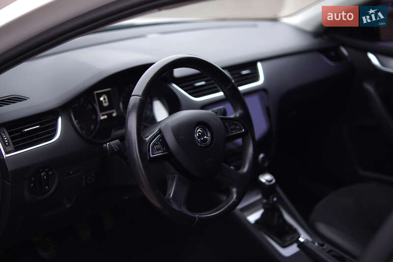 Лифтбек Skoda Octavia 2013 в Кривом Роге фото 13 Лифтбек Skoda Octavia 2013 в Кривом Роге