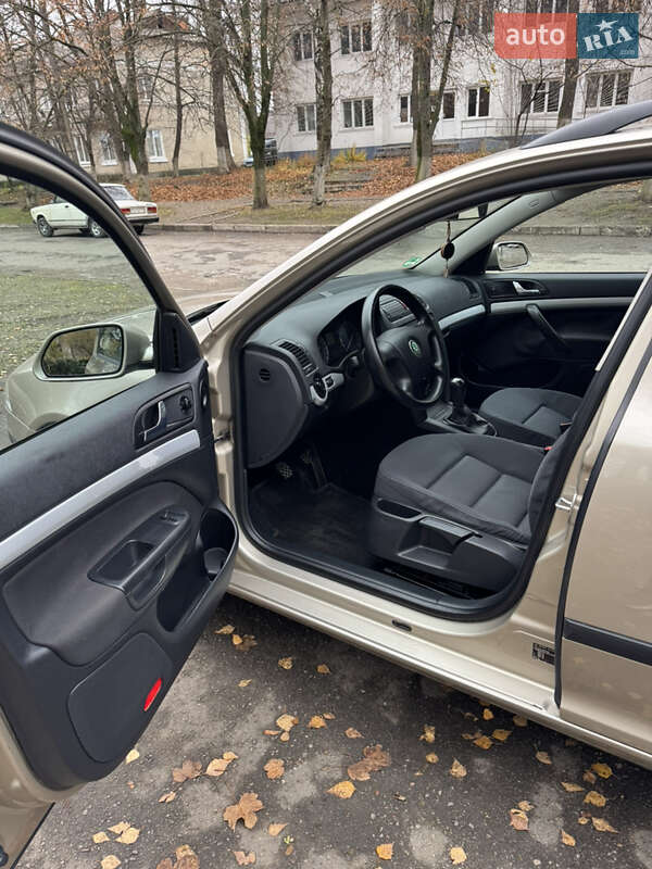 Універсал Skoda Octavia 2005 в Хотині