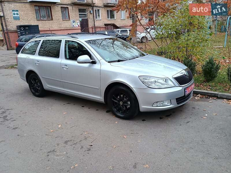 Універсал Skoda Octavia 2012 в Рівному