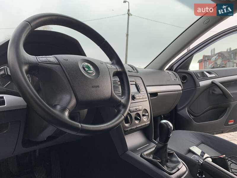 Лифтбек Skoda Octavia 2004 в Дрогобыче