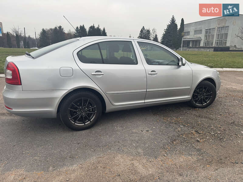 Лифтбек Skoda Octavia 2009 в Ровно фото 9 Лифтбек Skoda Octavia 2009 в Ровно