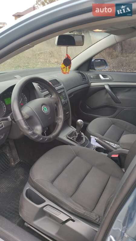 Лифтбек Skoda Octavia 2008 в Киеве