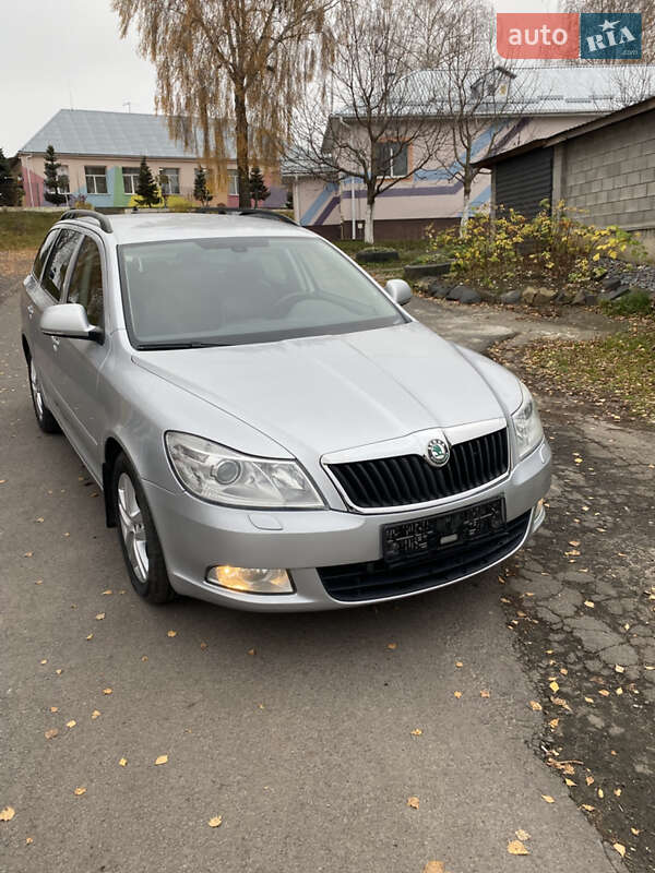 Универсал Skoda Octavia 2012 в Ровно фото 2 Универсал Skoda Octavia 2012 в Ровно
