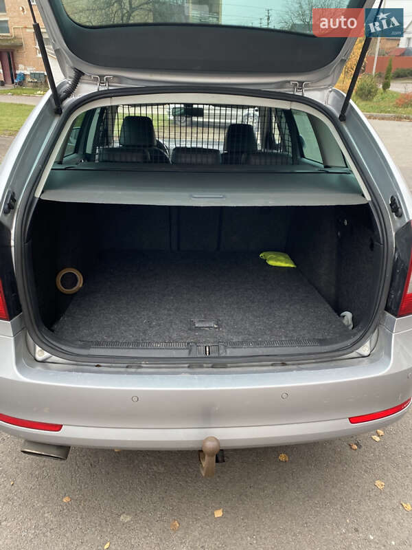 Универсал Skoda Octavia 2012 в Ровно фото 7 Универсал Skoda Octavia 2012 в Ровно