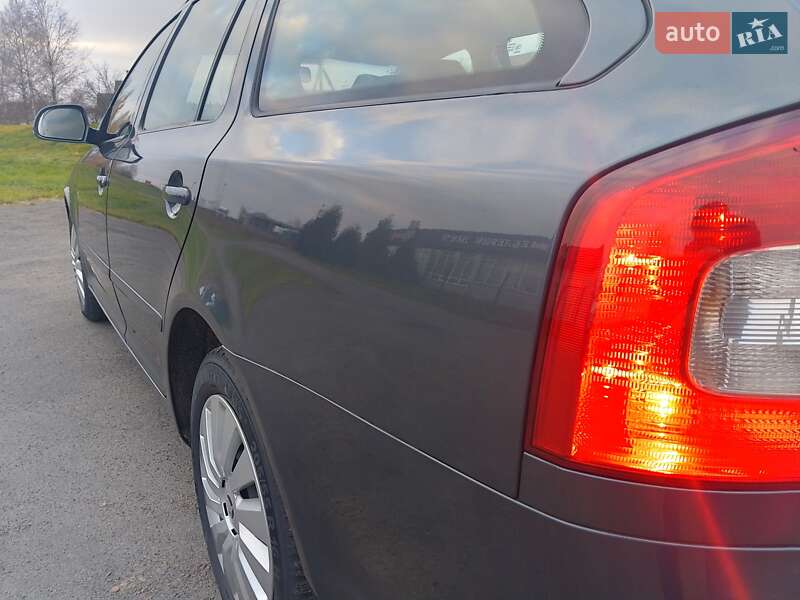 Универсал Skoda Octavia 2011 в Ровно