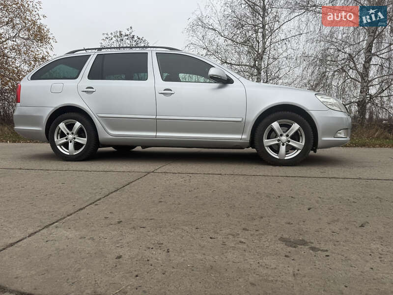 Универсал Skoda Octavia 2013 в Сумах