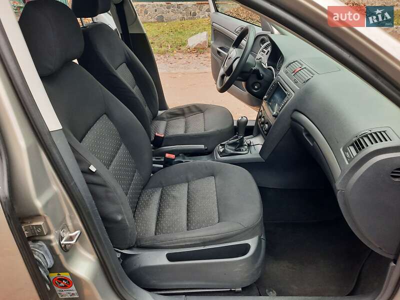 Універсал Skoda Octavia 2009 в Полтаві