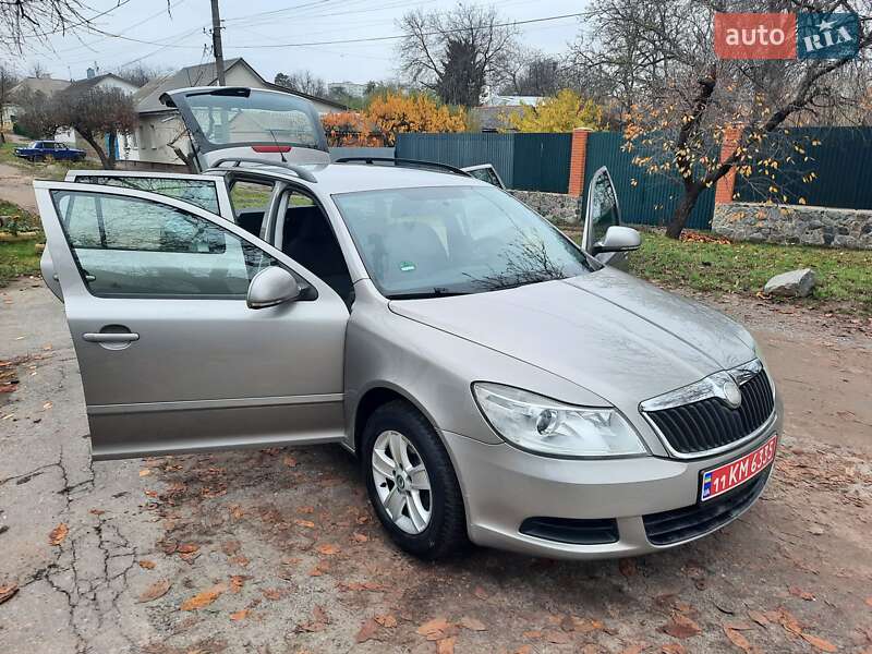 Універсал Skoda Octavia 2009 в Полтаві