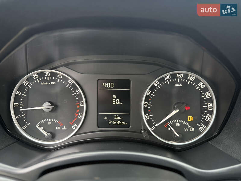 Лифтбек Skoda Octavia 2011 в Калуше фото 17 Лифтбек Skoda Octavia 2011 в Калуше