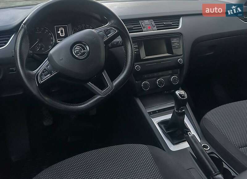 Універсал Skoda Octavia 2015 в Львові