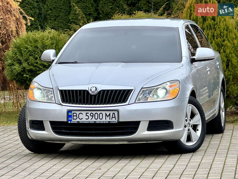 Лифтбек Skoda Octavia 2009 в Самборе