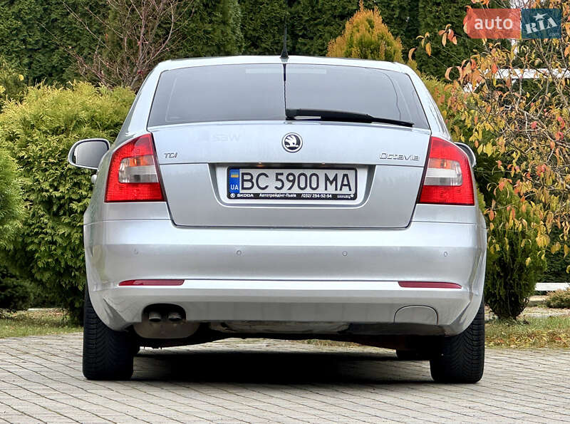 Лифтбек Skoda Octavia 2009 в Самборе