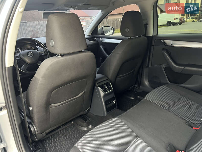 Универсал Skoda Octavia 2014 в Сваляве фото 30 Универсал Skoda Octavia 2014 в Сваляве