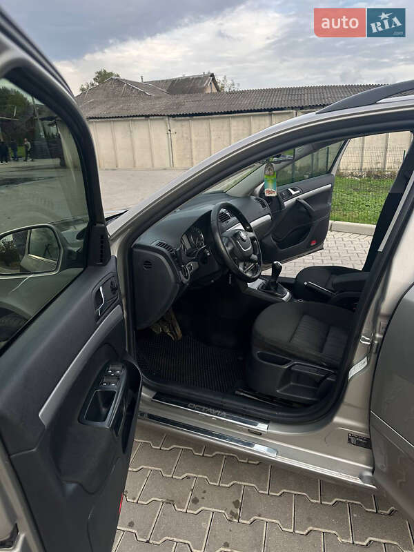 Универсал Skoda Octavia 2009 в Шумске фото 8 Универсал Skoda Octavia 2009 в Шумске