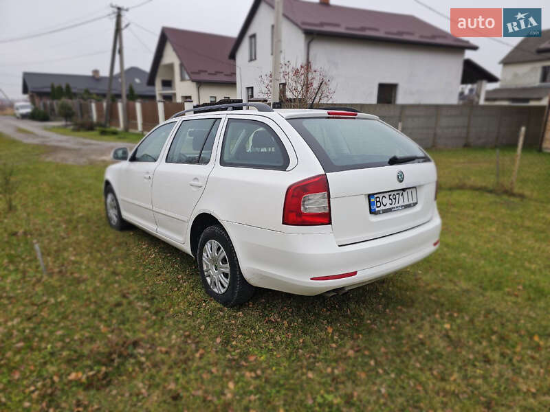 Универсал Skoda Octavia 2011 в Львове фото 4 Универсал Skoda Octavia 2011 в Львове