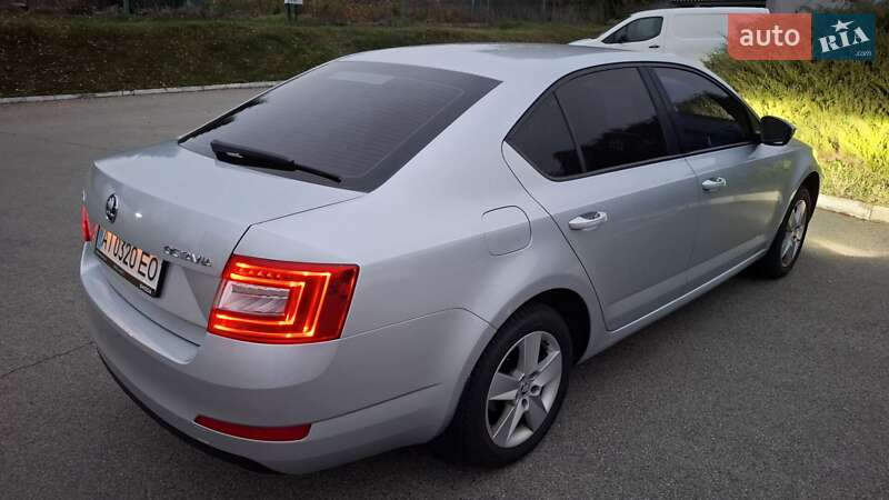 Лифтбек Skoda Octavia 2016 в Буче