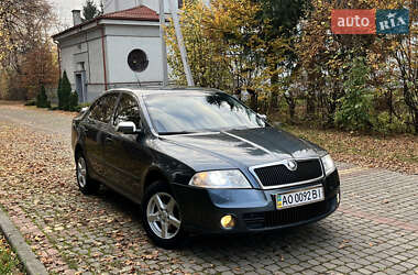 Лифтбек Skoda Octavia 2006 в Тячеве