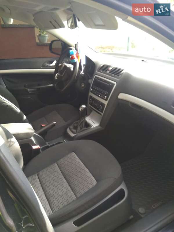 Универсал Skoda Octavia 2010 в Сваляве фото 4 Универсал Skoda Octavia 2010 в Сваляве
