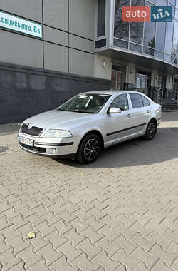 Ліфтбек Skoda Octavia 2004 в Хмельницькому