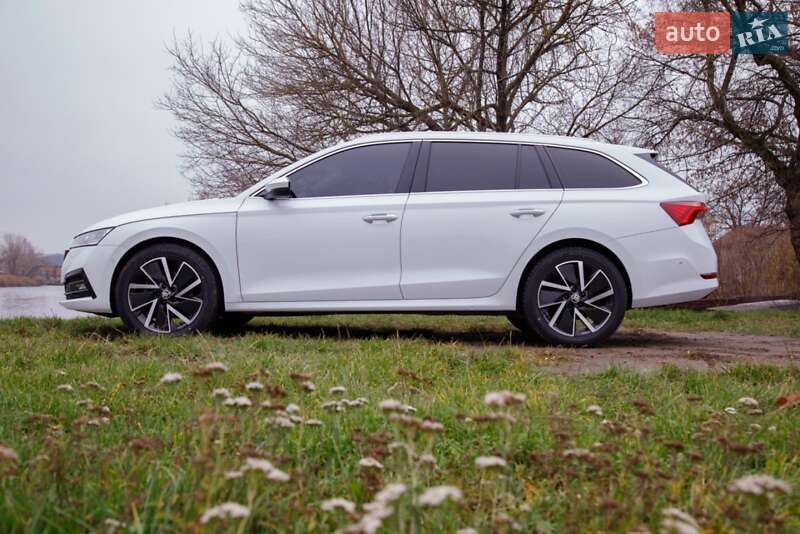Универсал Skoda Octavia 2021 в Бердичеве