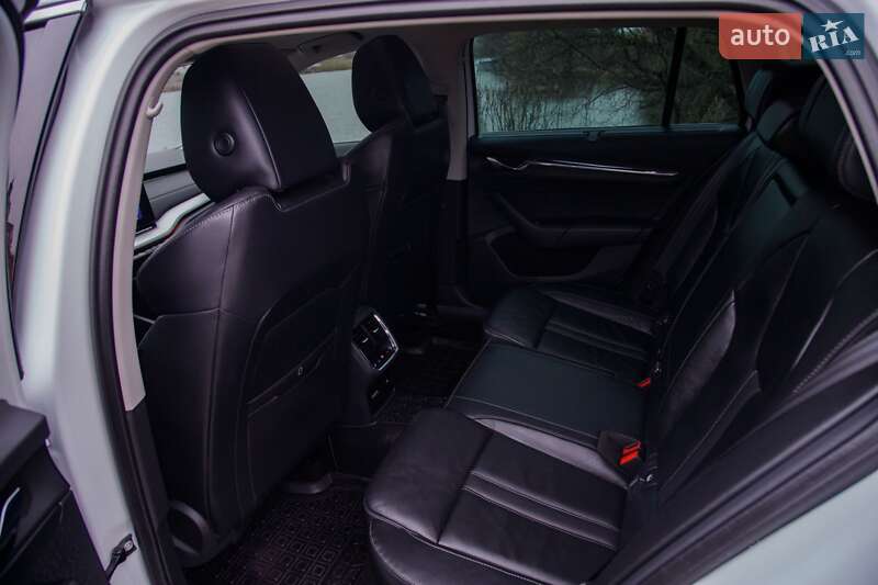 Универсал Skoda Octavia 2021 в Бердичеве