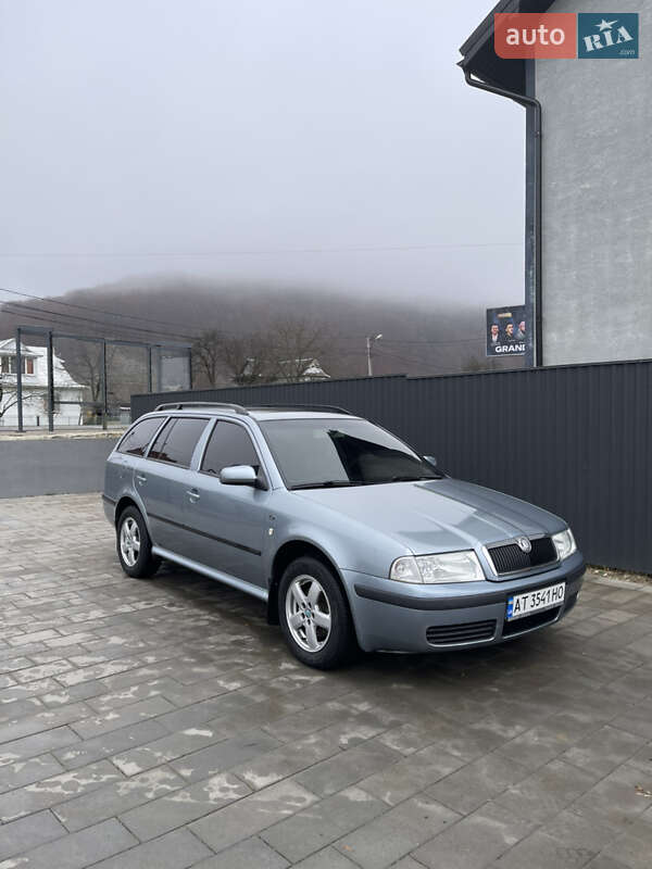 Универсал Skoda Octavia 2003 в Надворной