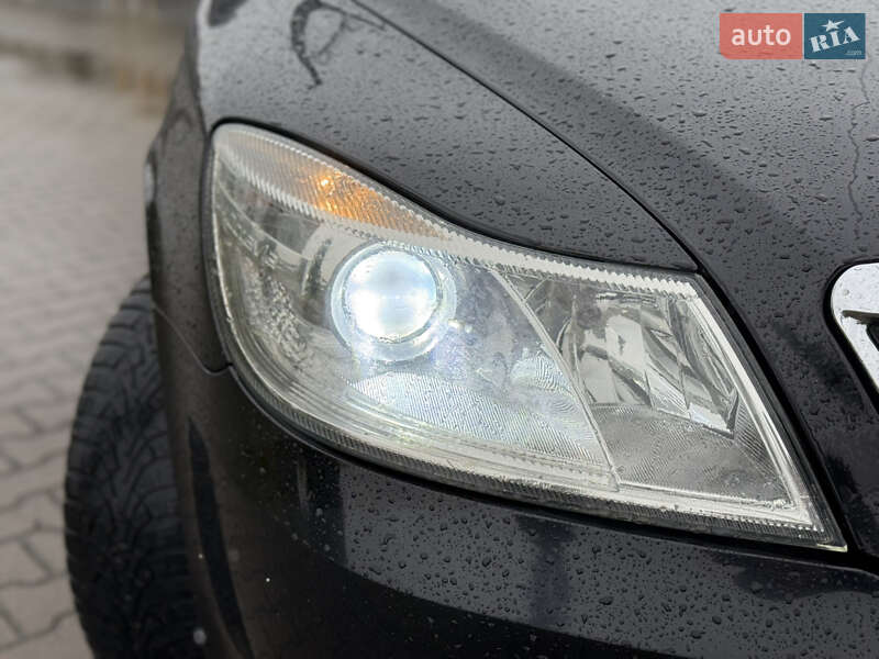 Универсал Skoda Octavia 2013 в Ровно